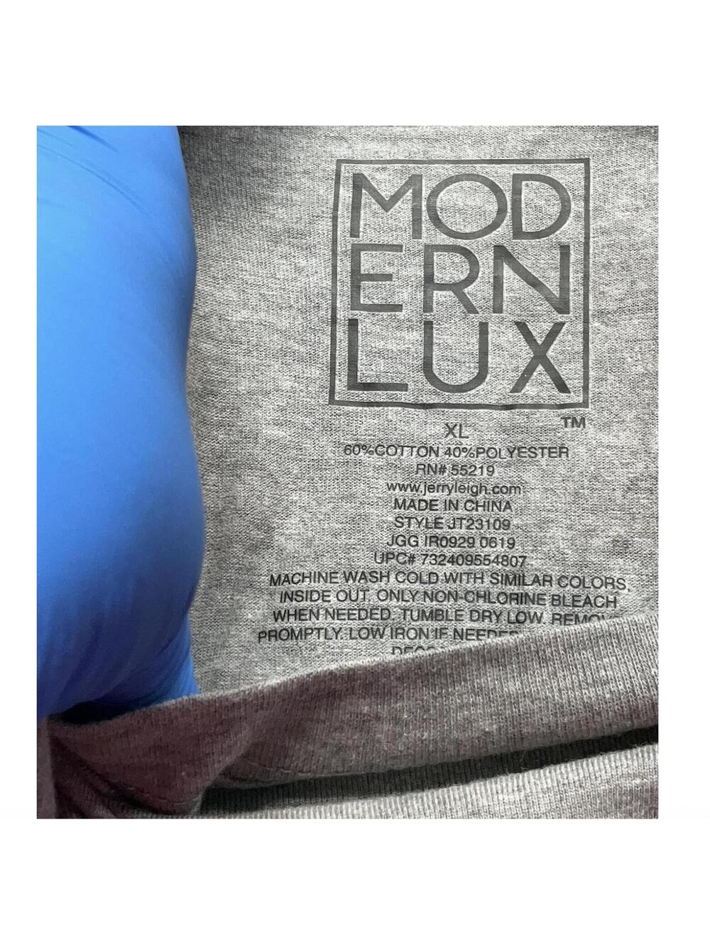 Modern Lux Gray Long Sleeve T-Shirt Size XL Dogs Love Me - Picture 3 of 3